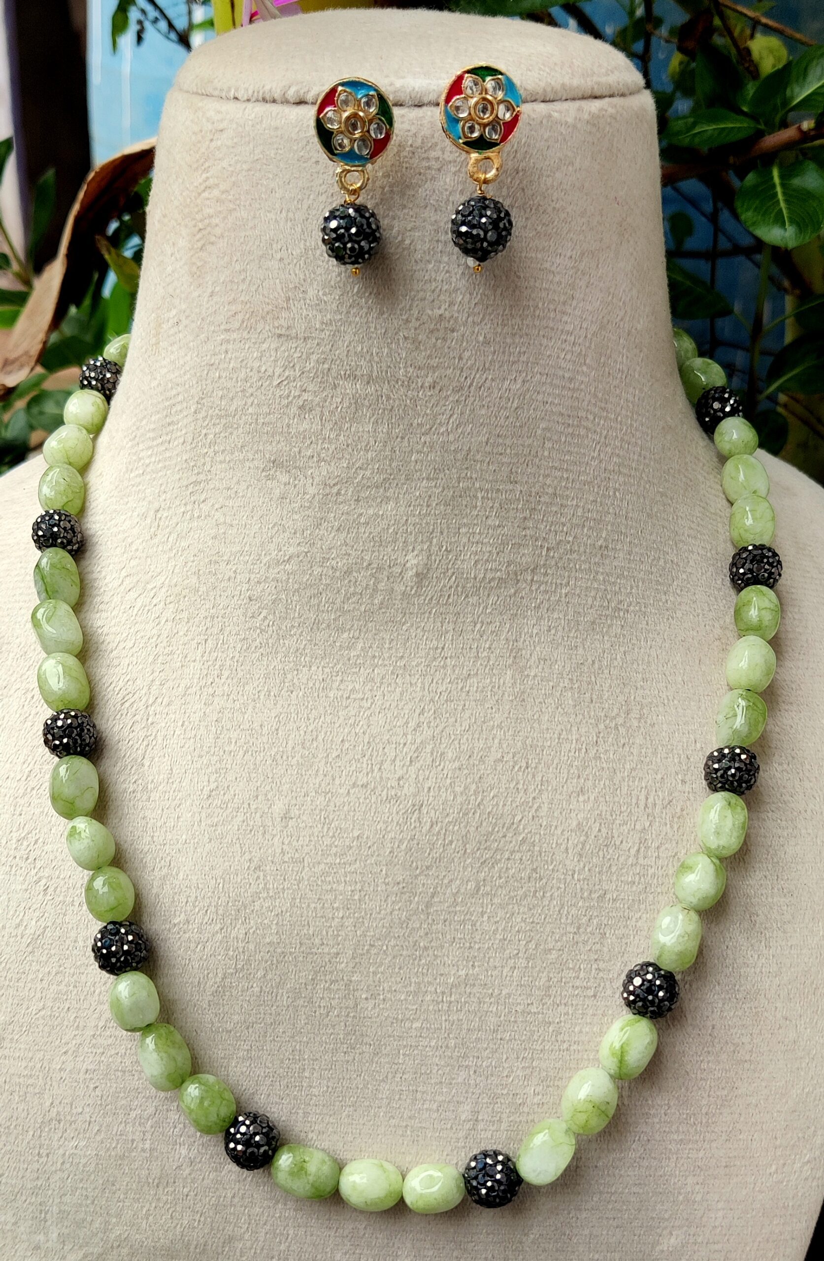 natural quartz single layer mala with meena earing - Image 4